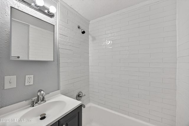 3425 GREENBRIER Drive, Jacksonville, FL 32254