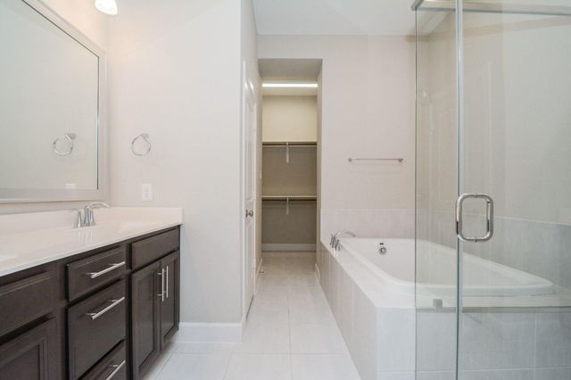 2214 Bridgeport Path Drive, Missouri City, TX 77459