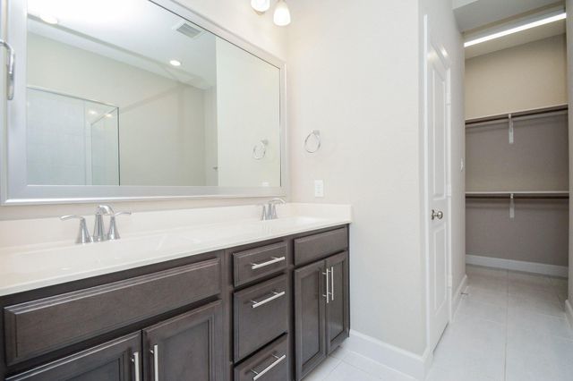 2214 Bridgeport Path Drive, Missouri City, TX 77459