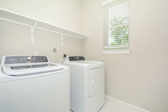 2214 Bridgeport Path Drive, Missouri City, TX 77459