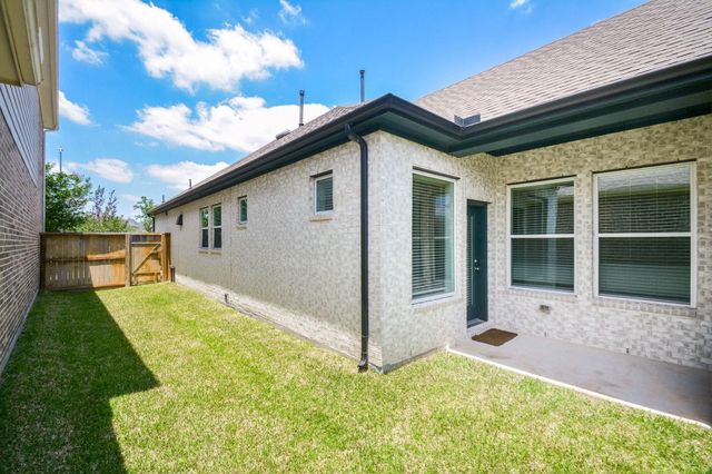 2214 Bridgeport Path Drive, Missouri City, TX 77459