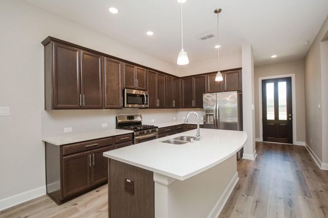 2214 Bridgeport Path Drive, Missouri City, TX 77459