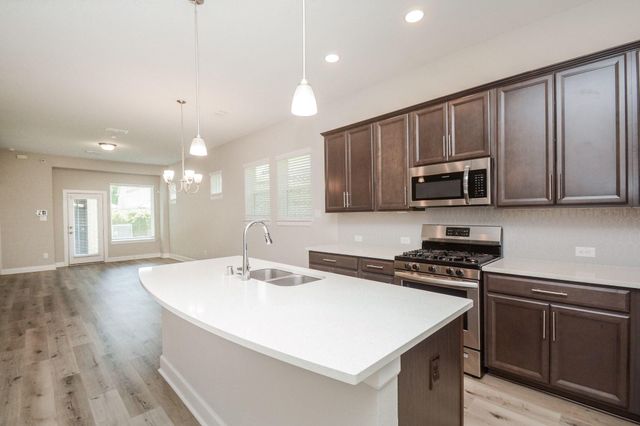 2214 Bridgeport Path Drive, Missouri City, TX 77459