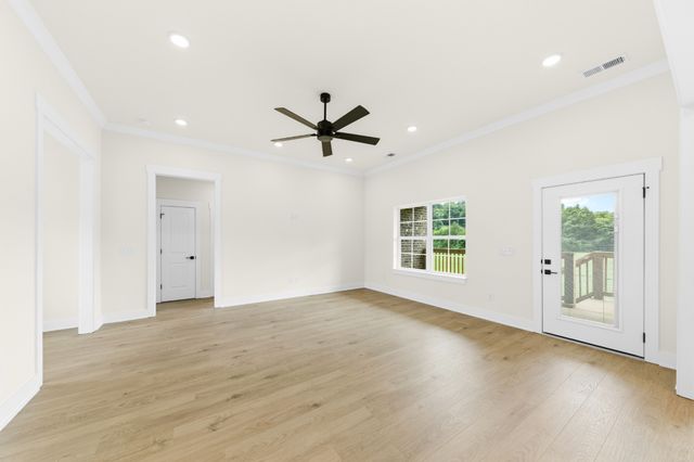 112 Preda Way, Pulaski, TN 38478