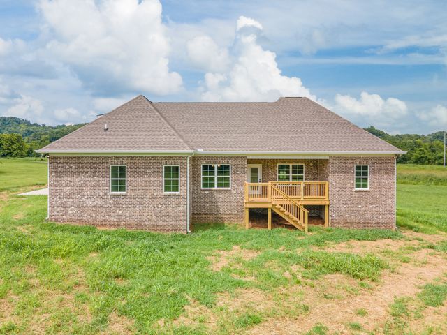 112 Preda Way, Pulaski, TN 38478