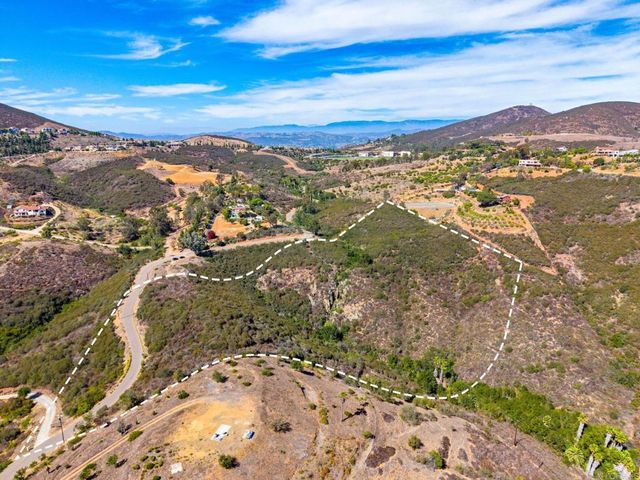 Twin Oaks Valley Road, San Marcos, CA 92078