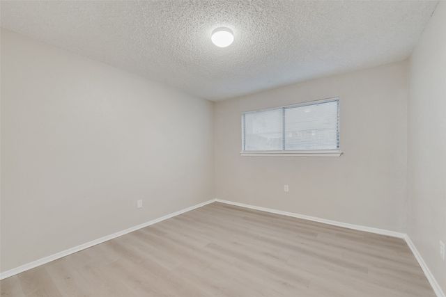 1704 Fieldstone Court, Arlington, TX 76018