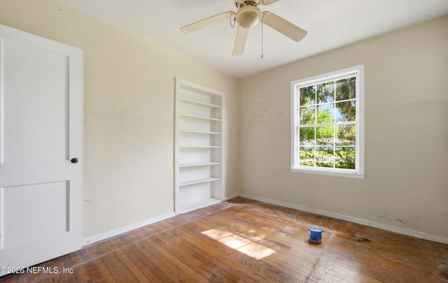 8004 DELAWARE Avenue, Jacksonville, FL 32208