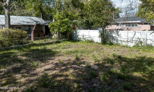 8004 DELAWARE Avenue, Jacksonville, FL 32208