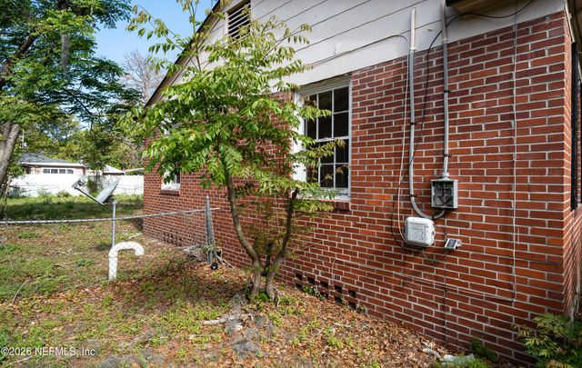 8004 DELAWARE Avenue, Jacksonville, FL 32208