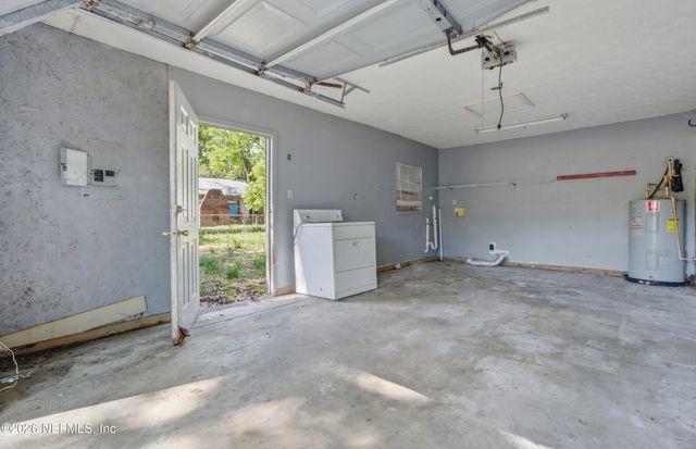 8004 DELAWARE Avenue, Jacksonville, FL 32208