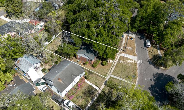 8004 DELAWARE Avenue, Jacksonville, FL 32208