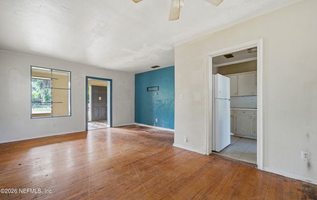 8004 DELAWARE Avenue, Jacksonville, FL 32208