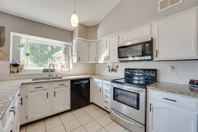 9114 Denver Street, Rowlett, TX 75088