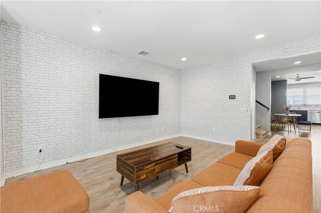 8847 Jacaranda C, Montclair, CA 91763
