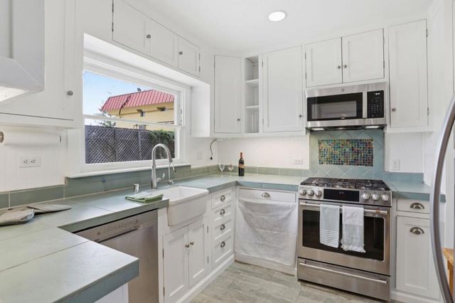 119 Kennan Street, Santa Cruz, CA 95060