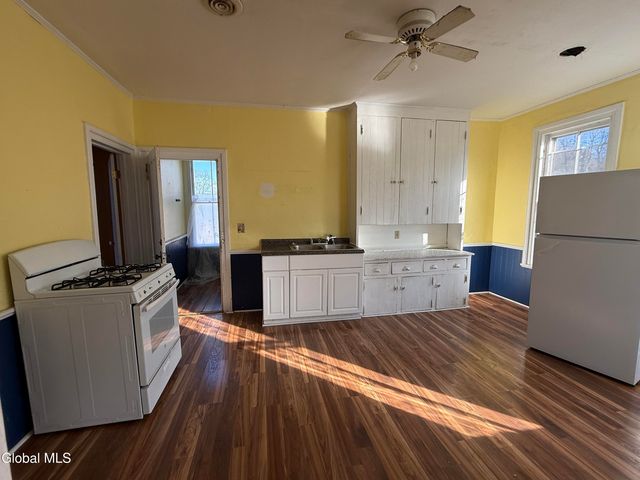 33 Maple Avenue, Canajoharie, NY 13317