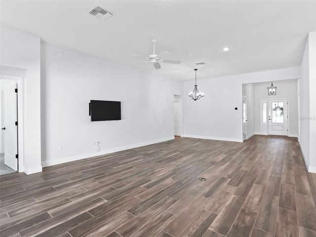 5716 MELVIN DRIVE, The Villages, FL 32163