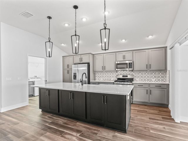 5716 MELVIN DRIVE, The Villages, FL 32163