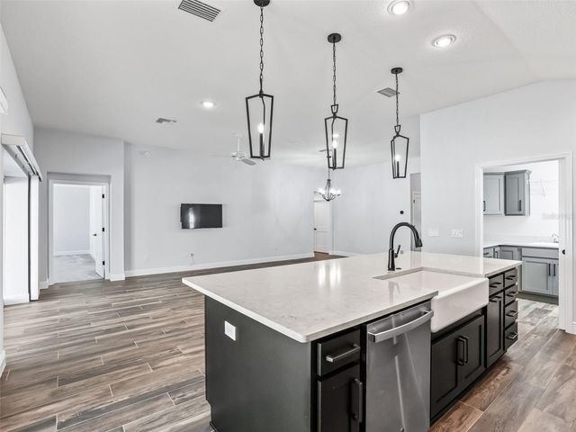 5716 MELVIN DRIVE, The Villages, FL 32163