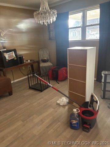 107 W 18th Street, Owasso, OK 74055