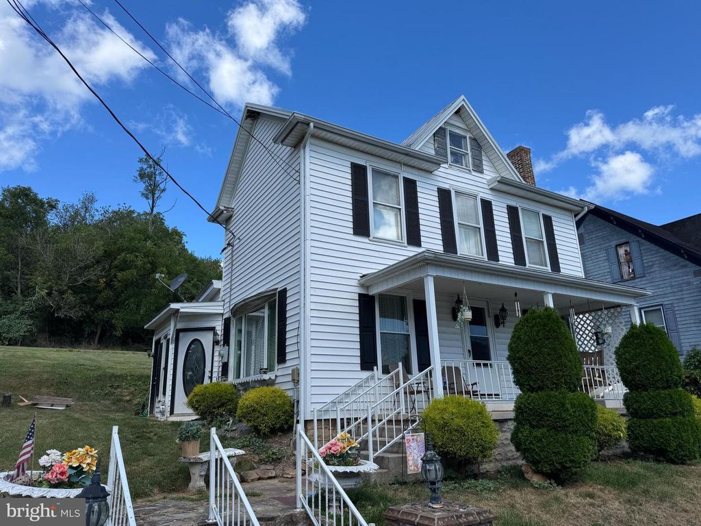 21074 MAIN ST, Shade Gap, PA 17255