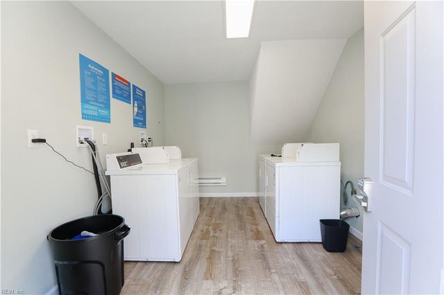 2709 Azalea Garden Rd Apt E4, Norfolk, VA 23513