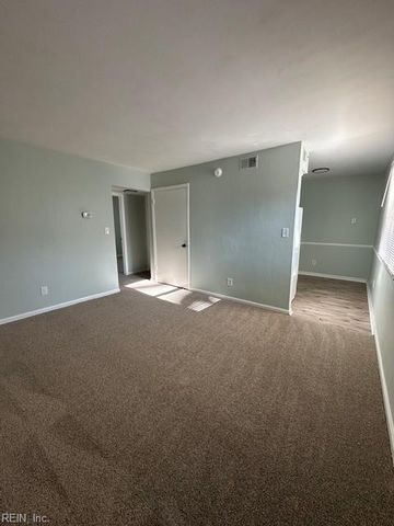 2709 Azalea Garden Rd Apt E4, Norfolk, VA 23513