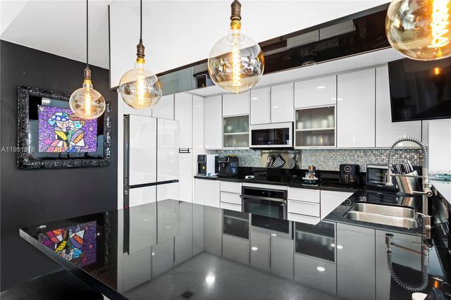 7901 Hispanola Ave 902, North Bay Village, FL 33141