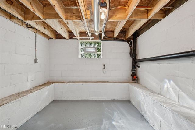 366 Doyle Street, Akron, OH 44303