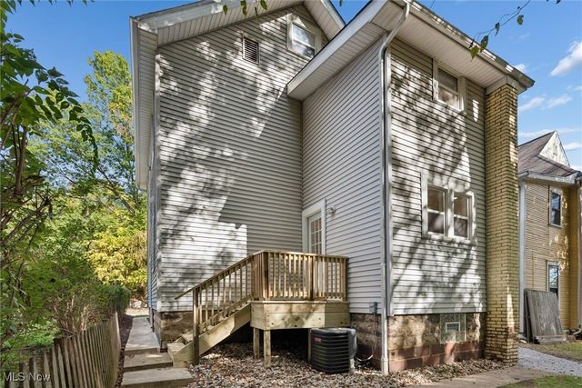 366 Doyle Street, Akron, OH 44303