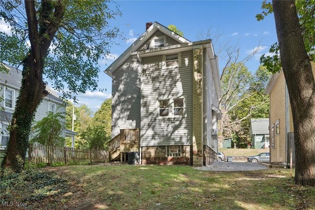 366 Doyle Street, Akron, OH 44303