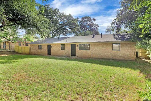 1310 Ridgeview Dr, Tyler, TX 75701