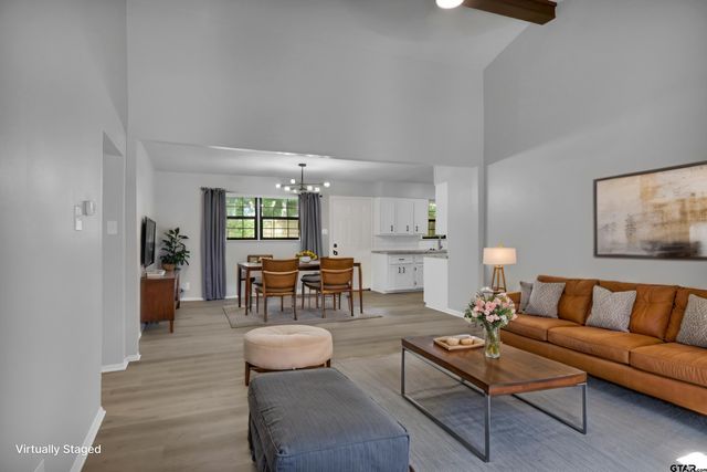 1310 Ridgeview Dr, Tyler, TX 75701
