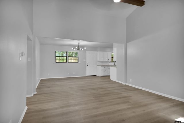 1310 Ridgeview Dr, Tyler, TX 75701