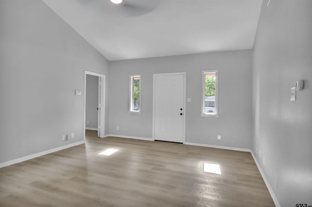 1310 Ridgeview Dr, Tyler, TX 75701