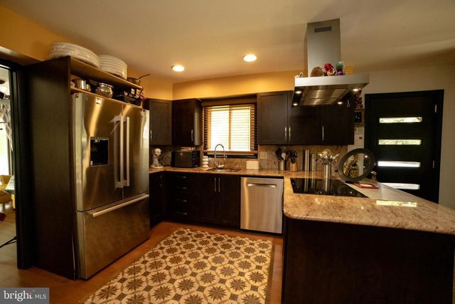 2208 OXEYE RD, Baltimore, MD 21209