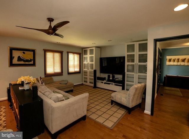 2208 OXEYE RD, Baltimore, MD 21209