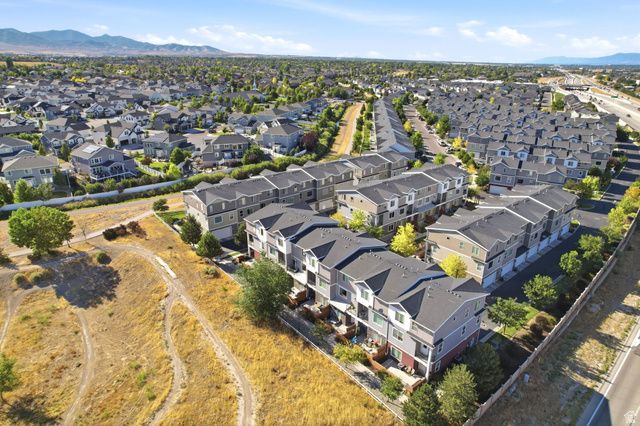 3677 S BIG MEADOW DR, South Jordan, UT 84009