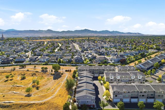 3677 S BIG MEADOW DR, South Jordan, UT 84009