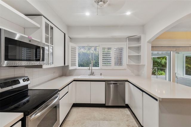 615 Santurce Ave, Coral Gables, FL 33143