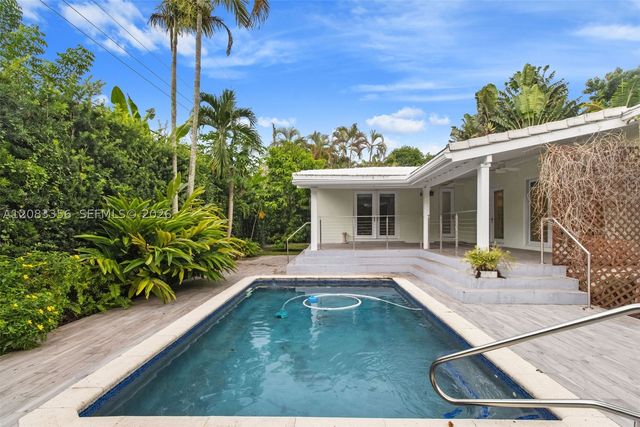 615 Santurce Ave, Coral Gables, FL 33143