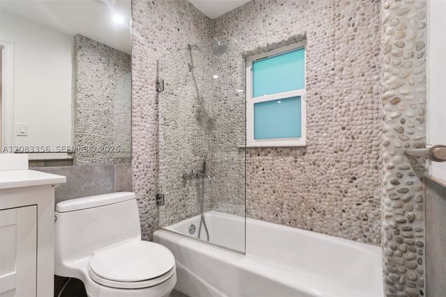615 Santurce Ave, Coral Gables, FL 33143