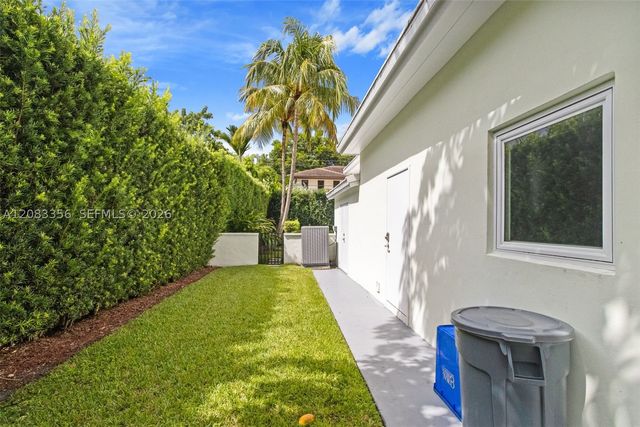 615 Santurce Ave, Coral Gables, FL 33143