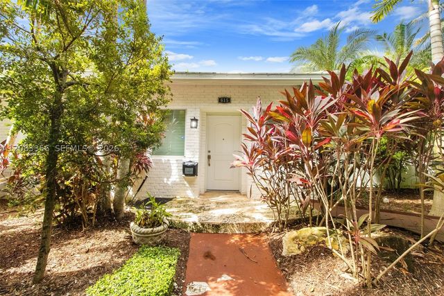 615 Santurce Ave, Coral Gables, FL 33143