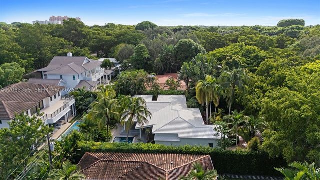 615 Santurce Ave, Coral Gables, FL 33143