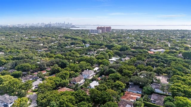 615 Santurce Ave, Coral Gables, FL 33143