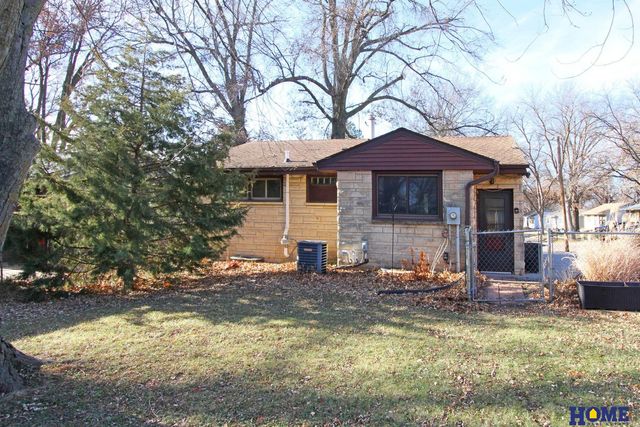 2316 S 60th Street, Lincoln, NE 68506