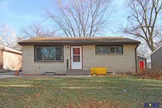 2316 S 60th Street, Lincoln, NE 68506