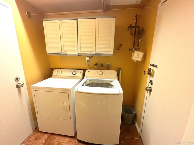 725 Miller Avenue 220, Freeport, NY 11520